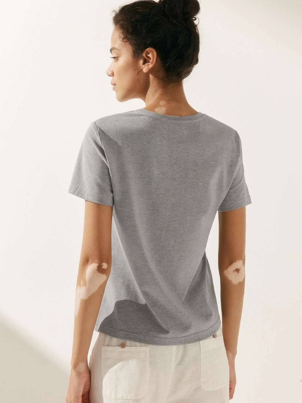 Stretch-Knit Bamboo Classic Basic Tee BELLE