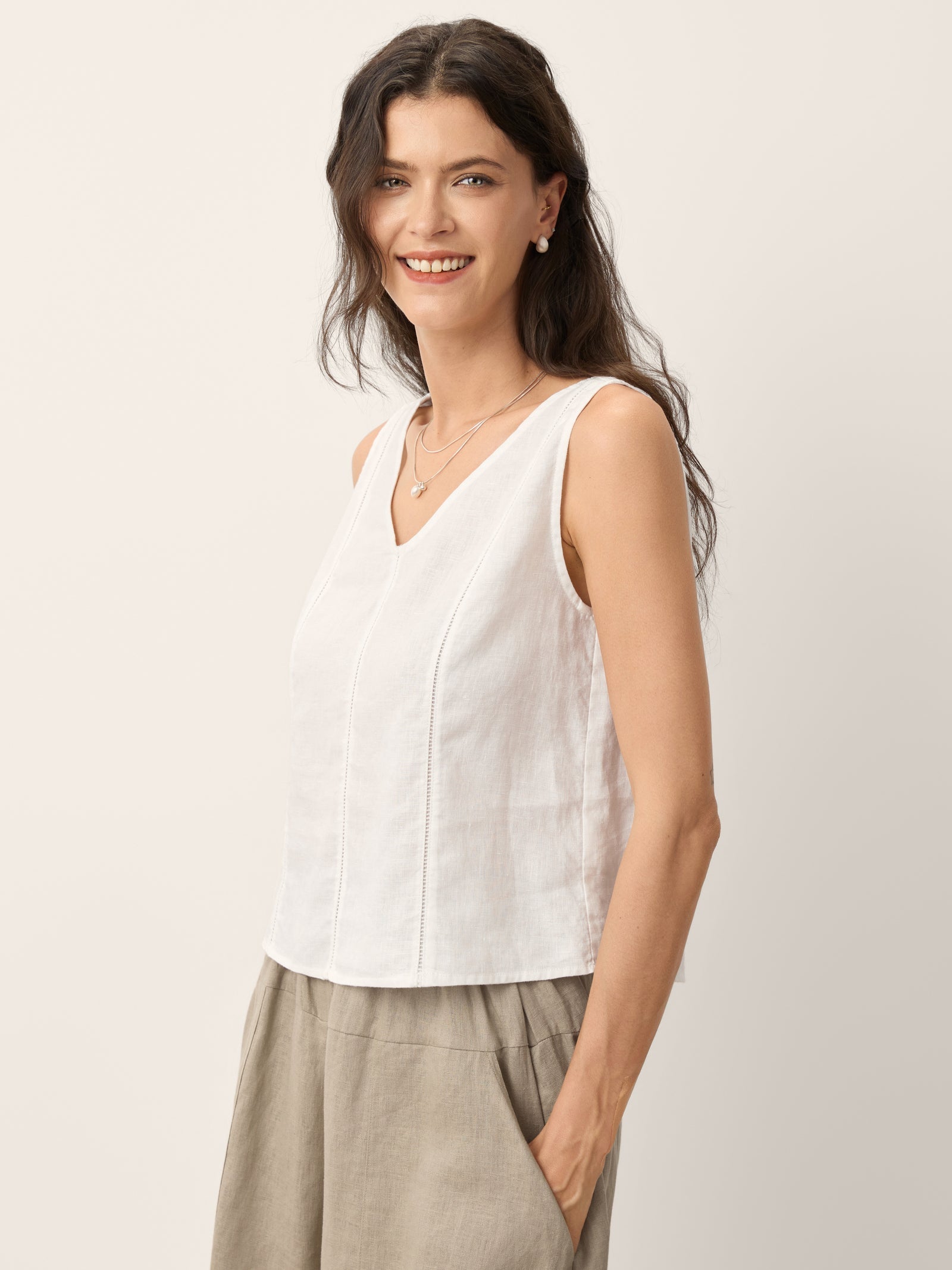 100% Linen Lace Inset V-Neck Tank Top WINSLET
