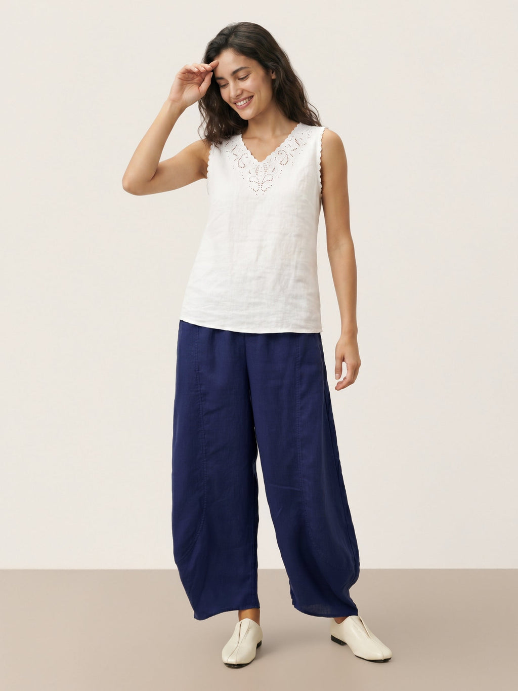 100% Linen Paisley Cutwork V Neck Tank WAVERLY