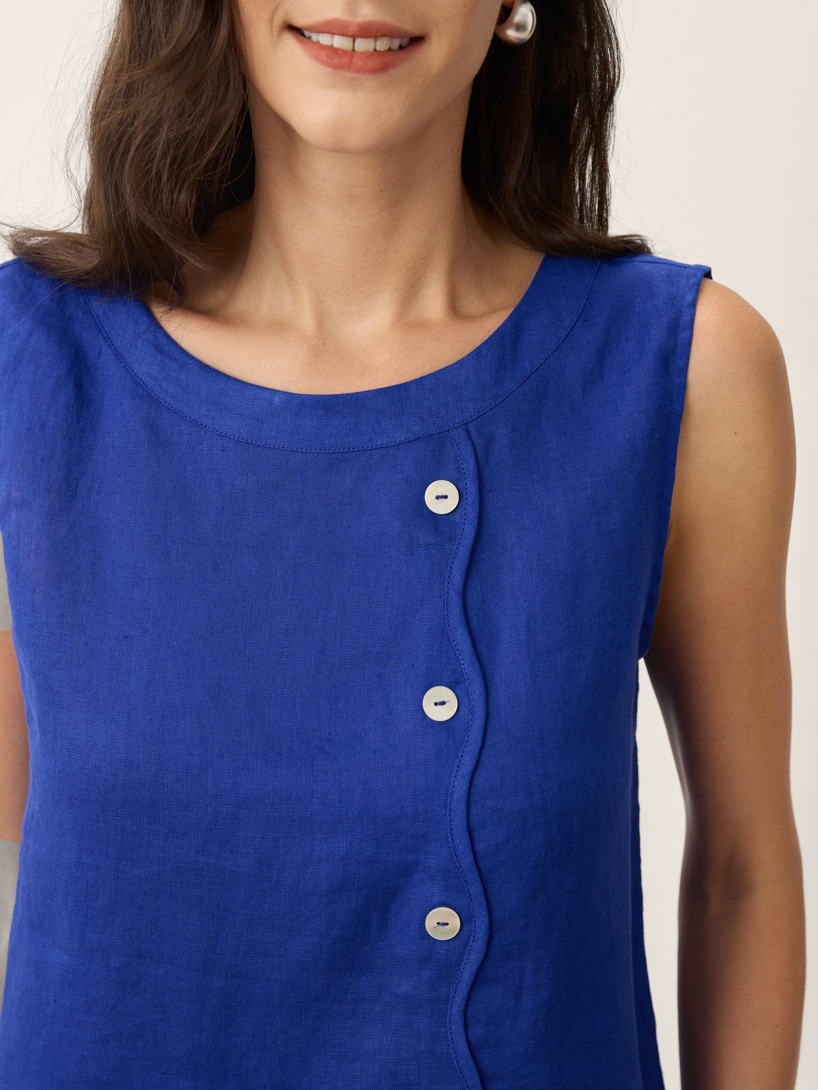 100% Linen Shell Button Detail Sleeveless Top GALATEA