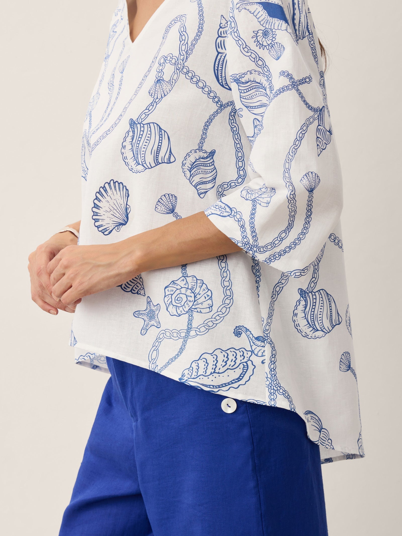 Linen Marine Curio Print High-Low Overtop CERELIA