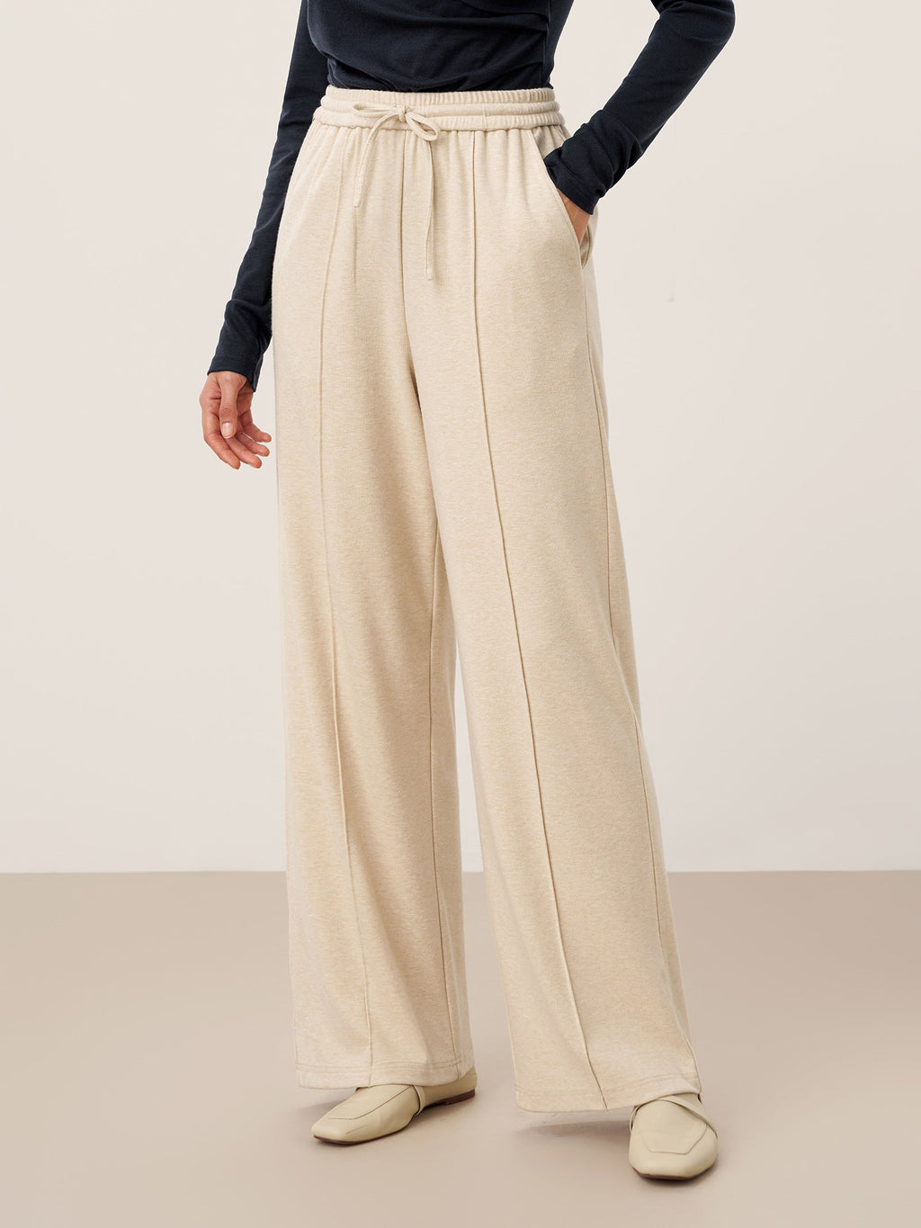 Lyocell-Blend Sculpted Pin-Tuck Drawstring Straight Trousers TAMSIN