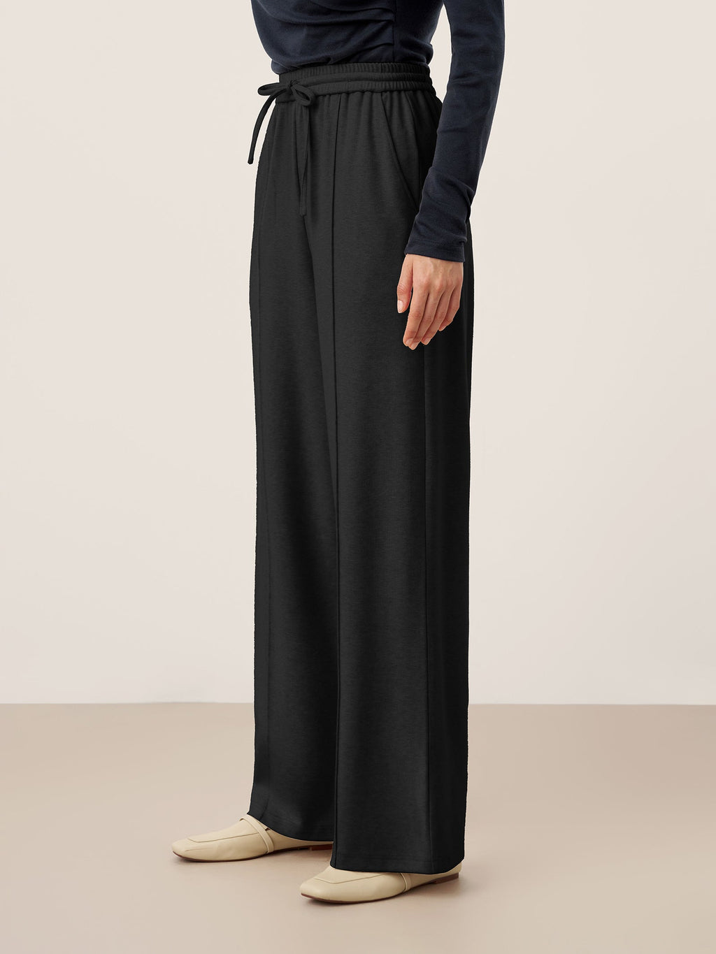 Lyocell-Blend Sculpted Pin-Tuck Drawstring Straight Trousers TAMSIN